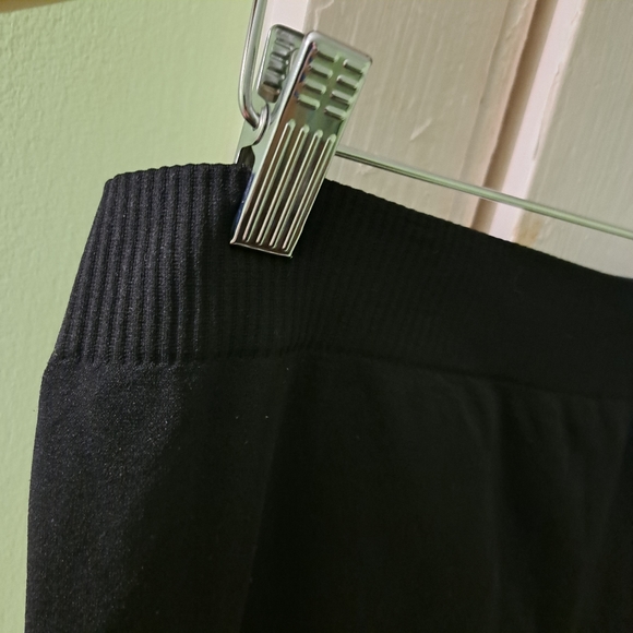 Connection 18 Seamless Joggers - Picture 4 of 7